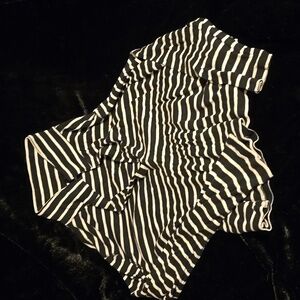 Long sleeved cropped polo